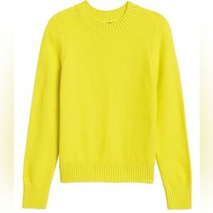 Banana Republic Women's Vibrant Yellow Crew Neck Sweater - M